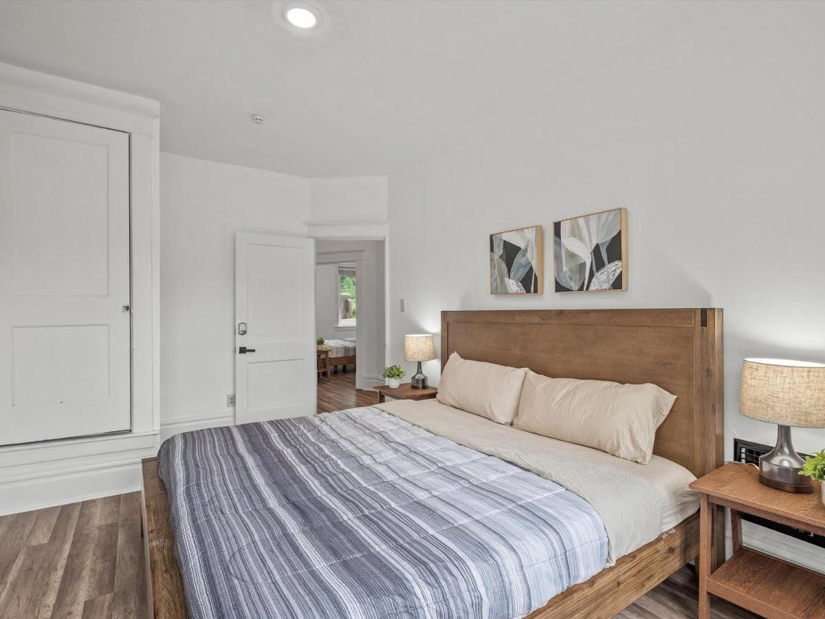 Oakland/University @E Stylish And Central Private Bedroom With Shared Bathroom Pittsburgh Buitenkant foto